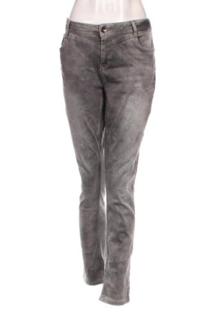Damen Jeans Street One, Größe XL, Farbe Grau, Preis 17,12 €