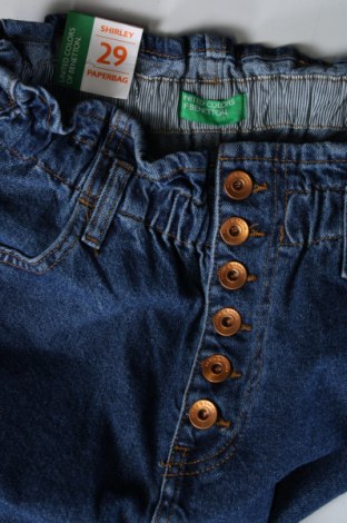 Damskie jeansy United Colors Of Benetton, Rozmiar M, Kolor Niebieski, Cena 247,89 zł