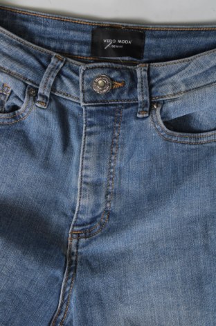 Dámské džíny  Vero Moda, Velikost XS, Barva Modrá, Cena  81,00 Kč