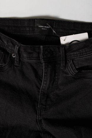 Dámske džínsy  Vero Moda, Veľkosť S, Farba Čierna, Cena  5,78 €