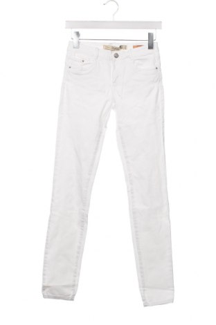 Γυναικείο Τζίν Zara, Μέγεθος XS, Χρώμα Λευκό, Τιμή 4,93 €