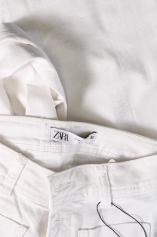 Damen Jeans Zara, Größe XXS, Farbe Weiß, Preis 14,00 €
