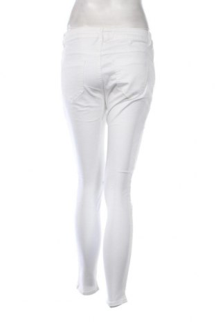 Damen Jeans Zara, Größe M, Farbe Weiß, Preis 9,40 €