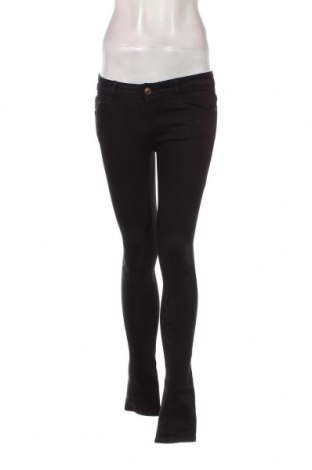 Дамски дънки Zara Trafaluc, Размер S, Цвят Черен, Цена 14,78 лв.