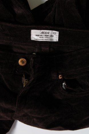 Дамски джинси Ardene, Размер L, Цвят Кафяв, Цена 10,15 лв.