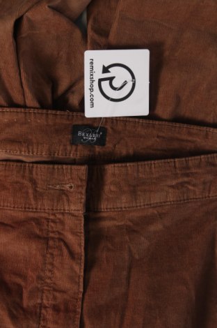 Дамски джинси Bexleys, Размер XXL, Цвят Кафяв, Цена 14,76 лв.