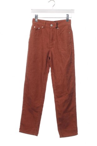 Γυναικείο κοτλέ παντελόνι Pull&Bear, Μέγεθος XS, Χρώμα Κόκκινο, Τιμή 10,67 €