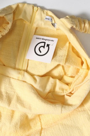 Damen Overall Bershka, Größe S, Farbe Gelb, Preis 14,66 €