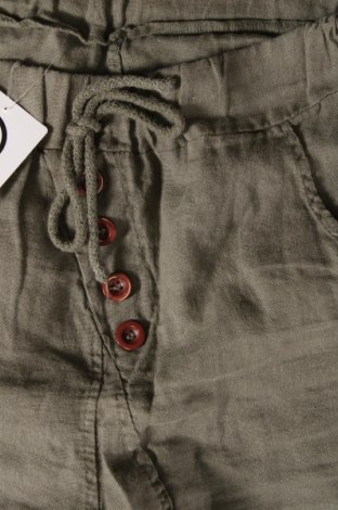 Pantaloni scurți de femei, Mărime S, Culoare Verde, Preț 26,17 Lei