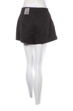 Γυναικείο κοντό παντελόνι, Μέγεθος M, Χρώμα Μαύρο, Τιμή 4,60 €