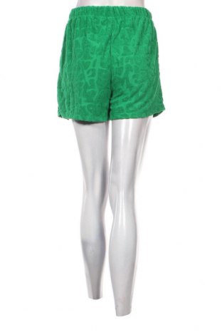 Damen Shorts, Größe S, Farbe Grün, Preis 5,42 €