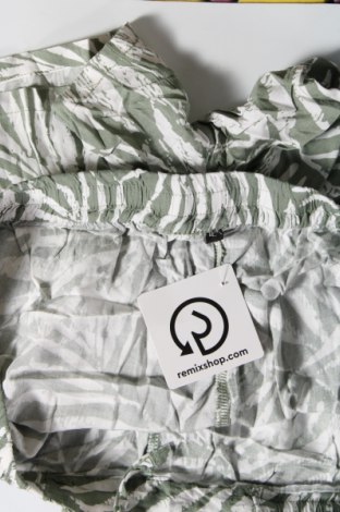 Damen Shorts, Größe L, Farbe Mehrfarbig, Preis 6,74 €