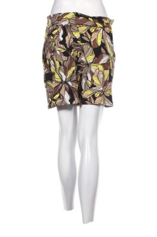 Γυναικείο κοντό παντελόνι, Μέγεθος S, Χρώμα Πολύχρωμο, Τιμή 2,35 €