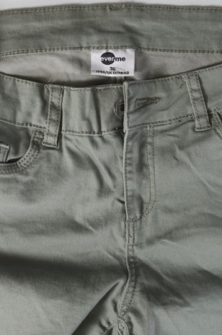 Дамски къс панталон, Размер M, Цвят Зелен, Цена 7,03 лв.