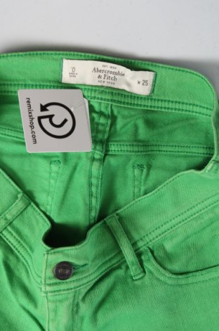 Γυναικείο κοντό παντελόνι Abercrombie & Fitch, Μέγεθος XS, Χρώμα Πράσινο, Τιμή 12,89 €