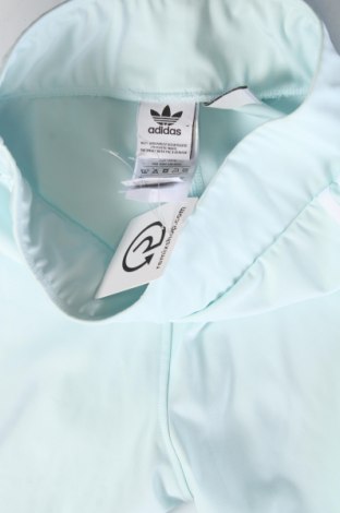 Дамски къс панталон Adidas Originals, Размер XS, Цвят Син, Цена 34,65 лв.