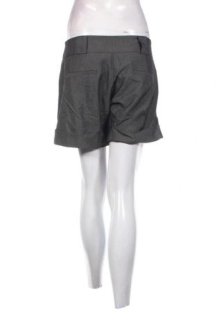 Дамски къс панталон Attr@ttivo, Размер M, Цвят Сив, Цена 18,36 лв.