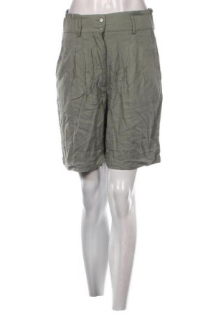 Pantaloni scurți de femei Beloved, Mărime M, Culoare Verde, Preț 62,50 Lei