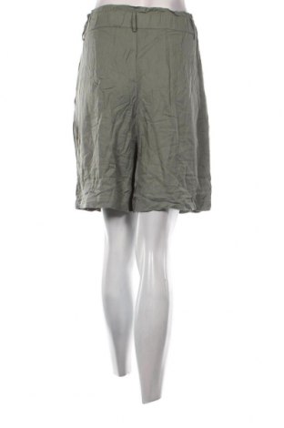 Γυναικείο κοντό παντελόνι Beloved, Μέγεθος M, Χρώμα Πράσινο, Τιμή 11,75 €