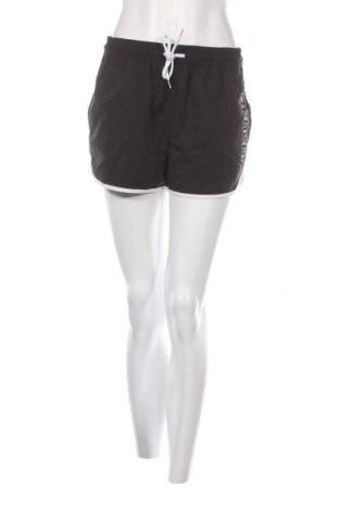 Γυναικείο κοντό παντελόνι Bench, Μέγεθος S, Χρώμα Μαύρο, Τιμή 4,76 €