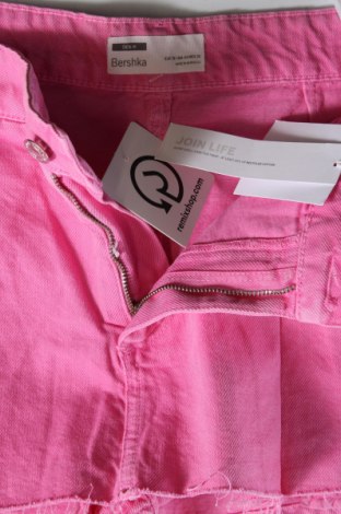 Pantaloni scurți de femei Bershka, Mărime M, Culoare Roz, Preț 101,97 Lei