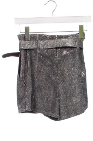 Дамски къс панталон Bershka, Размер XXS, Цвят Сребрист, Цена 20,95 лв.