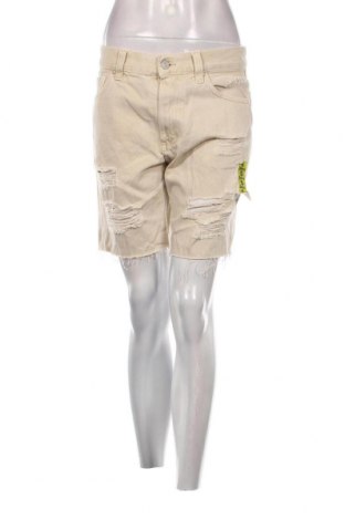 Дамски къс панталон Bershka, Размер M, Цвят Бежов, Цена 8,68 лв.