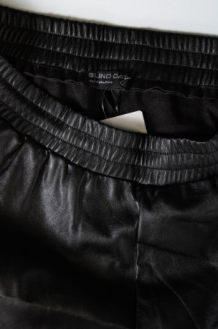 Pantaloni scurți de femei Blind Date, Mărime M, Culoare Negru, Preț 26,93 Lei