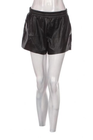 Γυναικείο κοντό παντελόνι Blind Date, Μέγεθος M, Χρώμα Μαύρο, Τιμή 5,40 €
