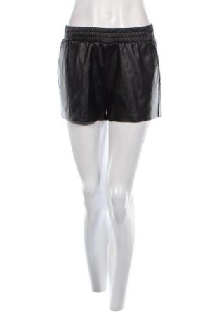 Γυναικείο κοντό παντελόνι Blind Date, Μέγεθος S, Χρώμα Μαύρο, Τιμή 6,35 €