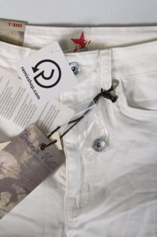 Γυναικείο κοντό παντελόνι Buena Vista, Μέγεθος L, Χρώμα Λευκό, Τιμή 25,72 €