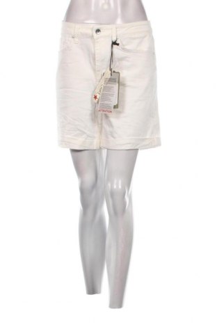 Γυναικείο κοντό παντελόνι Buena Vista, Μέγεθος L, Χρώμα Λευκό, Τιμή 28,58 €