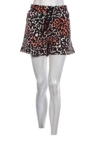 Γυναικείο κοντό παντελόνι Buffalo, Μέγεθος XL, Χρώμα Πολύχρωμο, Τιμή 7,54 €