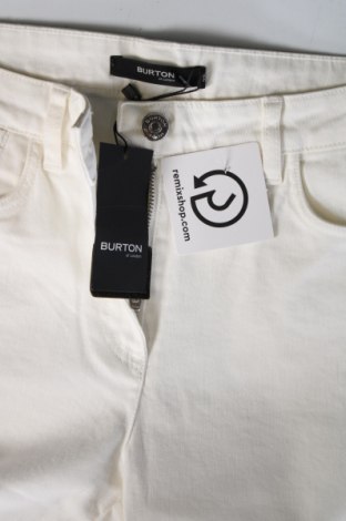 Pantaloni scurți de femei Burton of London, Mărime S, Culoare Ecru, Preț 253,29 Lei