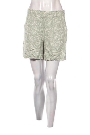 Γυναικείο κοντό παντελόνι C&A, Μέγεθος M, Χρώμα Πράσινο, Τιμή 4,58 €
