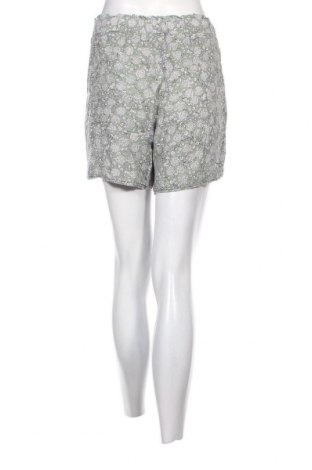 Γυναικείο κοντό παντελόνι C&A, Μέγεθος L, Χρώμα Πολύχρωμο, Τιμή 4,47 €