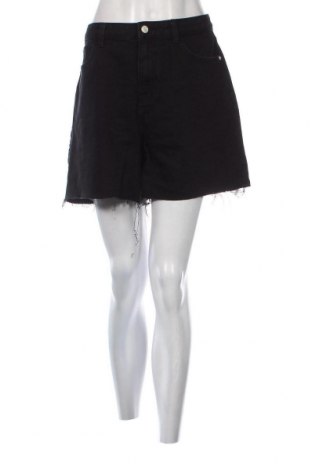 Γυναικείο κοντό παντελόνι C&A, Μέγεθος M, Χρώμα Μαύρο, Τιμή 11,75 €