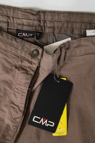 Дамски къс панталон CMP, Размер XXL, Цвят Кафяв, Цена 77,00 лв.