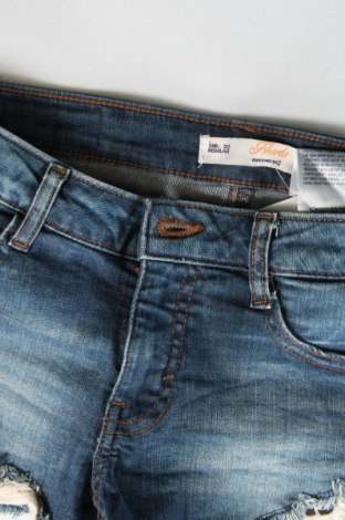 Pantaloni scurți de femei Clockhouse, Mărime XXS, Culoare Albastru, Preț 49,87 Lei