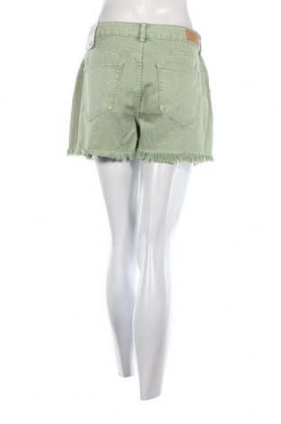 Γυναικείο κοντό παντελόνι Clockhouse, Μέγεθος L, Χρώμα Πράσινο, Τιμή 19,18 €