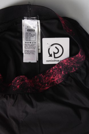 Дамски къс панталон Decathlon, Размер S, Цвят Черен, Цена 8,55 лв.