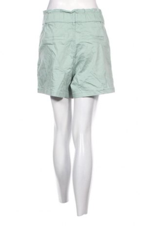 Дамски къс панталон Denim 1982, Размер M, Цвят Зелен, Цена 7,03 лв.