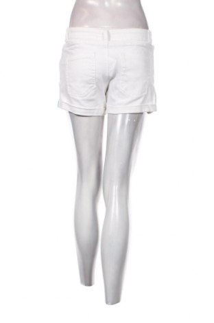 Дамски къс панталон Esmara, Размер S, Цвят Бял, Цена 9,60 лв.