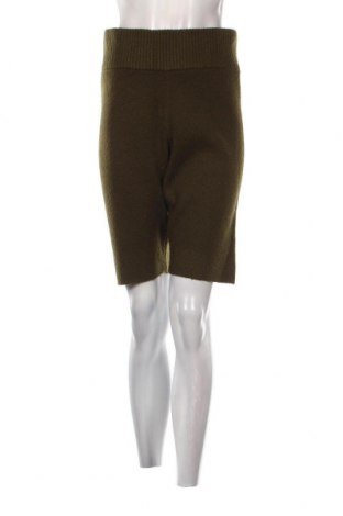Pantaloni scurți de femei Fashion Union, Mărime XL, Culoare Verde, Preț 101,32 Lei