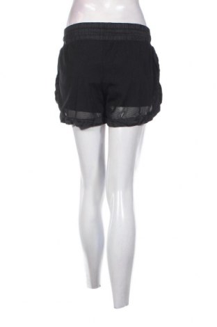 Damen Shorts Guess, Größe S, Farbe Schwarz, Preis € 24,35