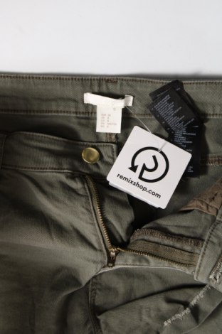 Pantaloni scurți de femei H&M, Mărime M, Culoare Verde, Preț 26,23 Lei