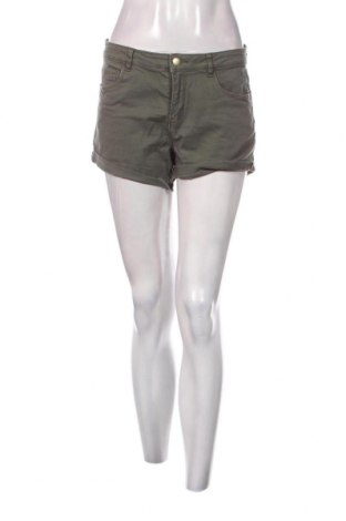 Дамски къс панталон H&M, Размер M, Цвят Зелен, Цена 11,42 лв.