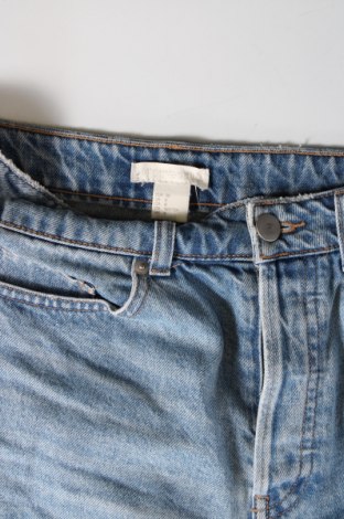 Дамски къс панталон H&M, Размер M, Цвят Син, Цена 10,56 лв.