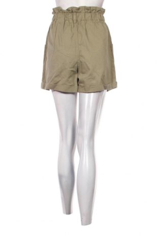 Дамски къс панталон H&M, Размер M, Цвят Зелен, Цена 31,28 лв.