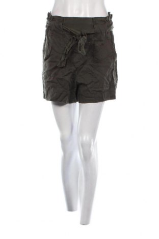 Pantaloni scurți de femei H&M, Mărime S, Culoare Verde, Preț 28,13 Lei